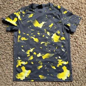 Boys Russell Dri-Fit Tee; Size Large (10/12); Gray/Yellow
